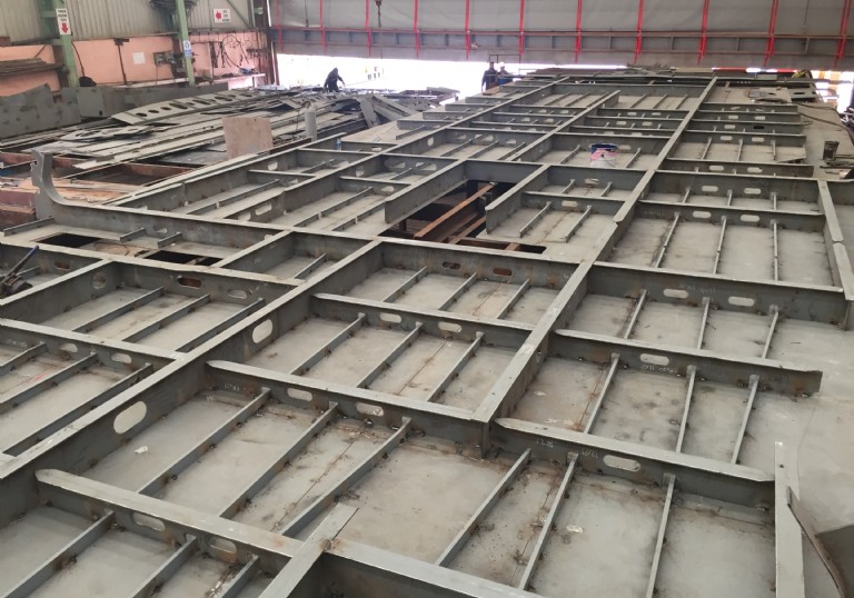 Numarine 32XP Second Hull Construction Started